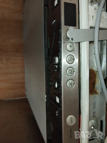 Съдомиялна Neff 60см, снимка 4 - Съдомиялни - 50583528