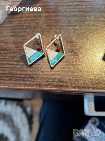 Продавам комплект стоманени златни обеци + Подаръци, снимка 7 - Обеци - 39270133