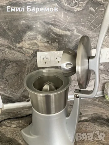 Цитрус преса Метро, снимка 8 - Сокоизстисквачки и цитрус преси - 50434451