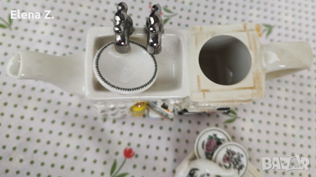 Малък колекционерски чайник мивка Cardew Portmeirion, снимка 12 - Антикварни и старинни предмети - 54003391