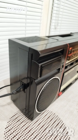 Радио касетофон uher, снимка 3 - Радиокасетофони, транзистори - 53918935