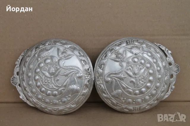 Възрожденски сребърни пафти