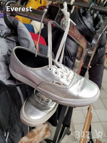 Промо!! Vans Metallic silver sneakers US 7, снимка 3 - Кецове - 35477092