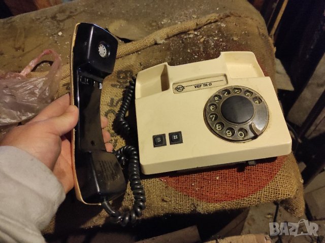 Работещ стар телефон- перфектно състояние . , снимка 15 - Антикварни и старинни предмети - 37130639