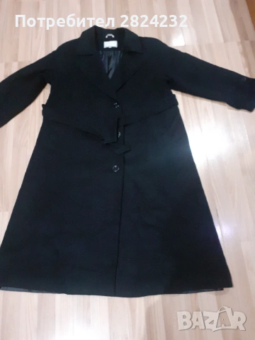 Кашмирено палто на Gianni Versace 