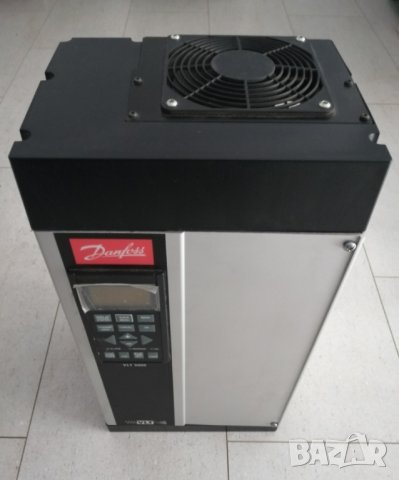 Честотен регулатор инвертор Danfoss VLT 5002 Frequency Converter , снимка 2 - Електродвигатели - 42594256