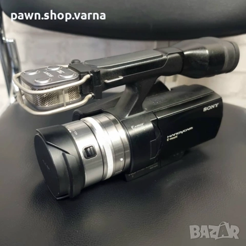 Видеокамера Sony NEX-VG10E с обектив