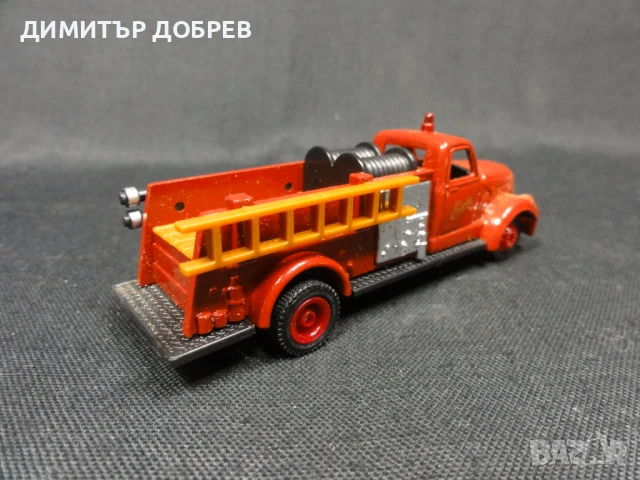 1/64 РЕТРО МЕТАЛНА КОЛИЧКА ПОЖАРНА КОЛА AHRENS-FOX GRELL, снимка 4 - Колекции - 51120453