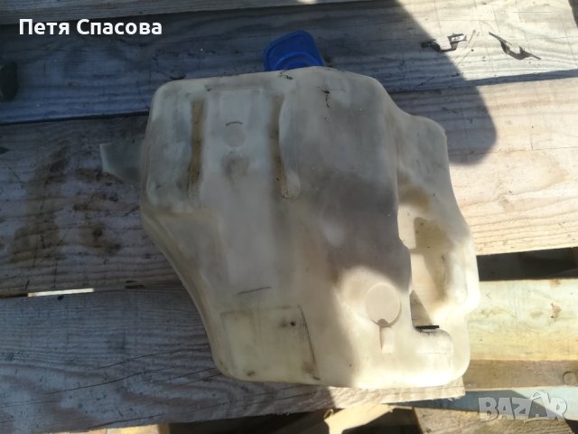 Vw Passat Wagon B3 2.0 1992 Казанче Течност Чистачки, снимка 2 - Части - 42757895