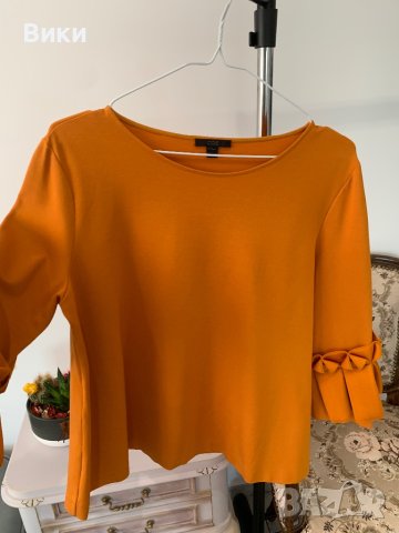 Блуза в размер М, снимка 5 - Блузи с дълъг ръкав и пуловери - 44424031