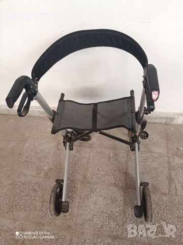 ИДЕАЛНО ЗАПАЗЕН Двойно сгъваем алуминиев ролатор , снимка 3 - Ролатори - 37623168