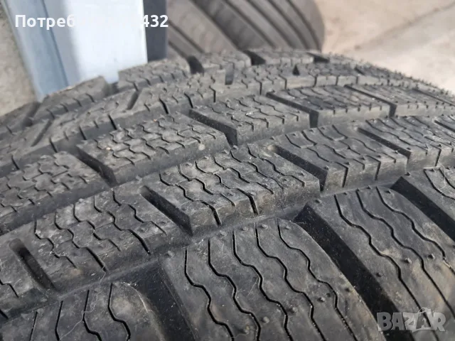 Зимни гуми бусови 235/65/16 С, снимка 2 - Гуми и джанти - 56150971
