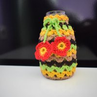 Красиви ръчно плетени вази, снимка 1 - Вази - 32188846