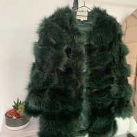 Пухено палто в размер S, снимка 10 - Палта, манта - 44407301