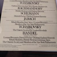 Продавам Грамофонни плочи.2 бр.НОВ   ПЛАКАТ  За КОНЦЕРТА 1976 г. Концерта.Карнеги хол ., снимка 7 - Грамофонни плочи - 44352678