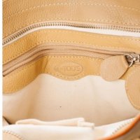 Продавам нова eстествена кожа чанта марка TOD`S оригинална , размер   34/ 15/ 40 см моя  цена  700 л, снимка 3 - Чанти - 35302692