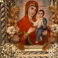 Руска домашна празнична икона Тихвинская чудотворна богородица от 19-ти век, снимка 6 - Колекции - 39685827