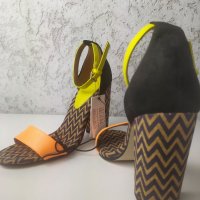 Дамски сандали на ток Reserved , снимка 4 - Дамски обувки на ток - 40819150