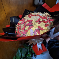 ЗАПОВЯДАЙТЕ!! 🎀 Светещи, ръчно излаботен букети от "DESS" 🦋💝, снимка 10 - Подаръци за рожден ден - 44132278