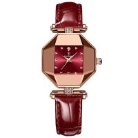 Podagar Gold Red CH0011 Луксозен дамски кварцов часовник с кожена каишка, снимка 3 - Дамски - 40338619