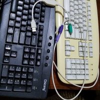 Клавиатури с кирилица за компютър/лаптоп , снимка 1 - Клавиатури и мишки - 30878411