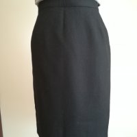 Нова Дамска черна, вълнена пола , снимка 1 - Поли - 30286799