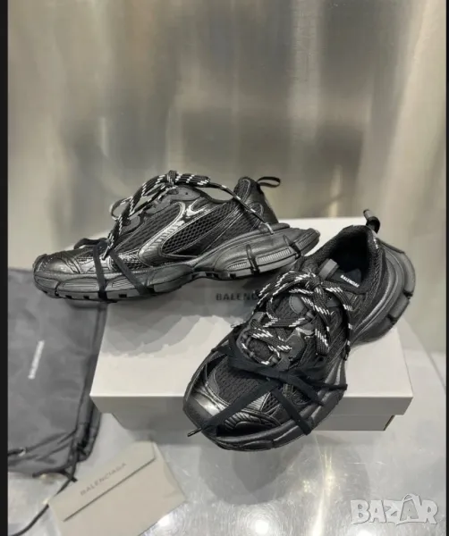 Налични маратонки на Balenciaga 3 XL !, снимка 1
