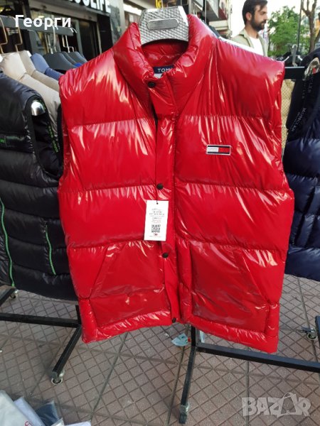 Маркови елеци, снимка 1