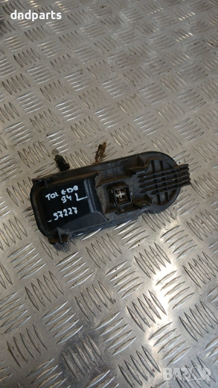 Платка фар Seat Toledo 1994г. 961567 EB, снимка 1