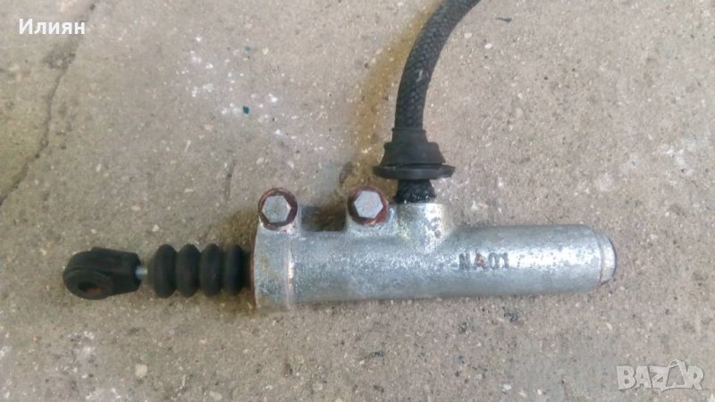 Помпа съединител горна Мерцедес 124, снимка 1