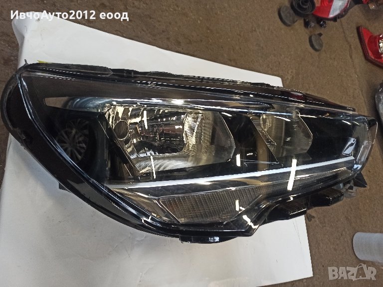 фар десен оригинален 39162649 opel corsa F 2019-2024, снимка 1