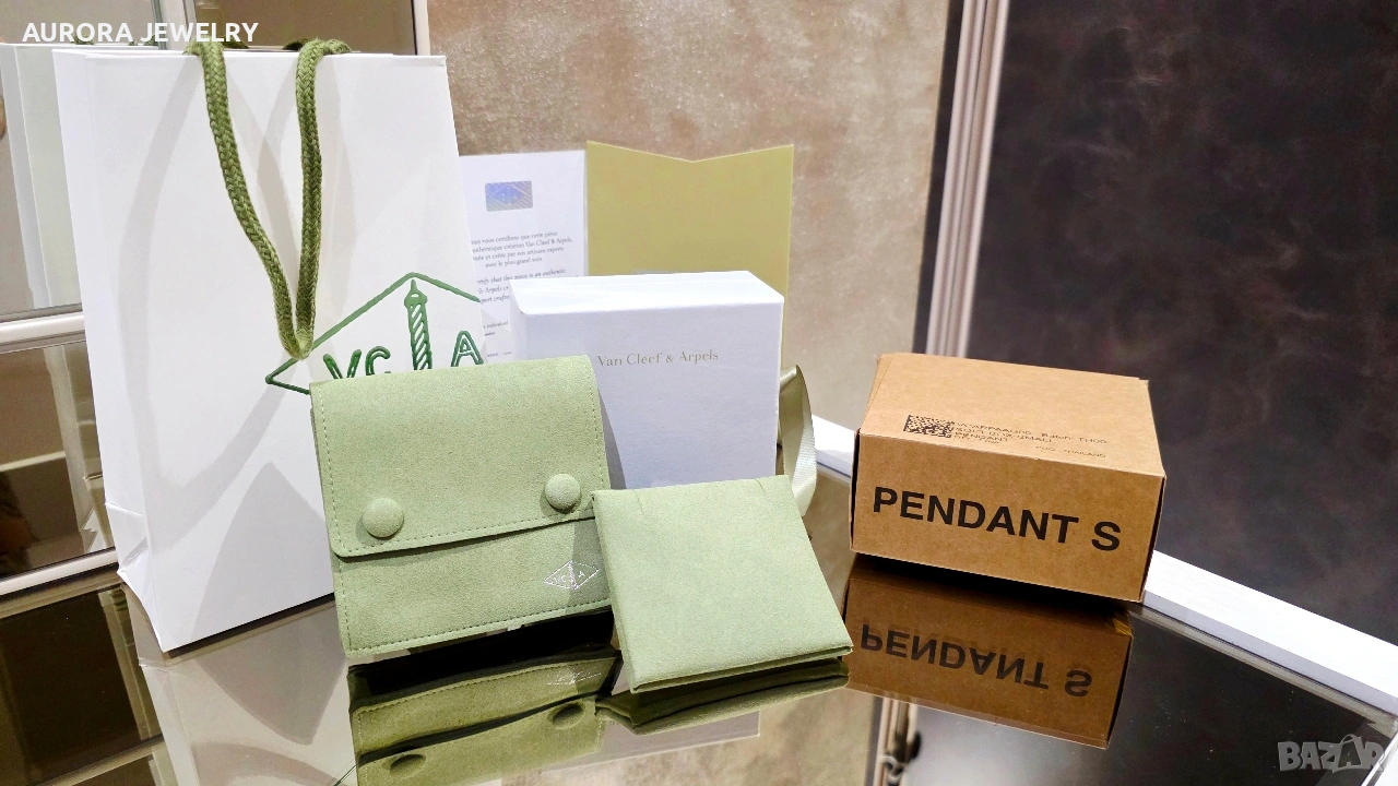 Van Cleef & Arpels VCA Пълен Комплект Кутия / Плик и Сертификат Колие, снимка 1