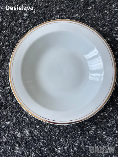 Порцеланови чинии, снимка 1