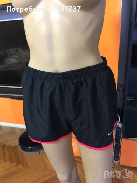Дамски шорти Nike, размер S, снимка 1