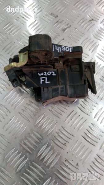Предна лява брава Mercedes,C-Class,W202,1998г., снимка 1