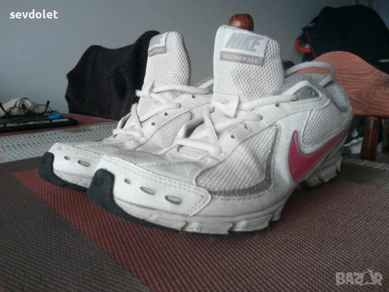 Продавам маратонки,детски,дамски(употребявани)Nike.Точният размер е на снимките., снимка 1