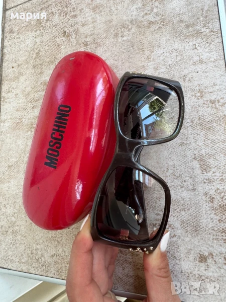 Оригинални слънчеви очила Moschino , снимка 1