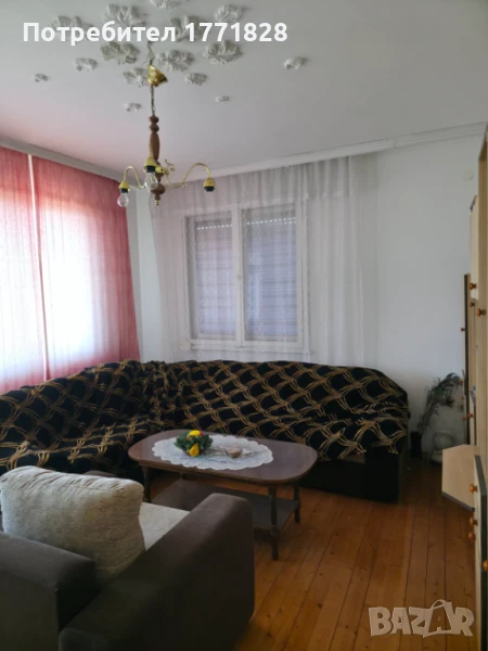 Етаж от къща на цената на апартамент, сутеренна стая, таванско помещение гр. Пловдив, Прослав , снимка 1