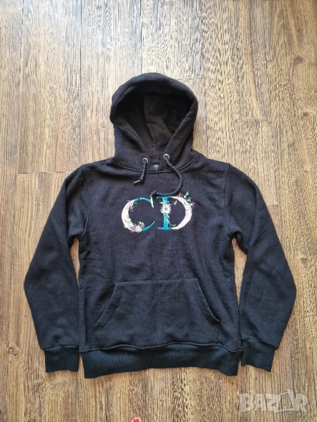 Страхотен дамски суитчър CHRISTIAN DIOR размер S / М , снимка 1