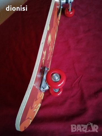 Скейборт , снимка 2 - Скейтборд, ховърборд, уейвборд - 31846389