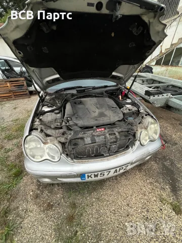 На части Mercedes Мерцедес Ц c220 CDI auto, снимка 4 - Автомобили и джипове - 56274538