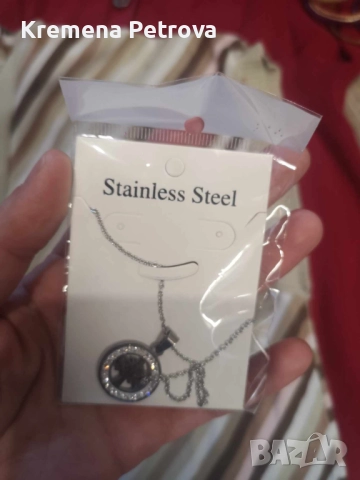 Лот L: жилетка, блуза, 20 броя гривни, колие и 2 броя тениски, снимка 5 - Комплекти - 52052232