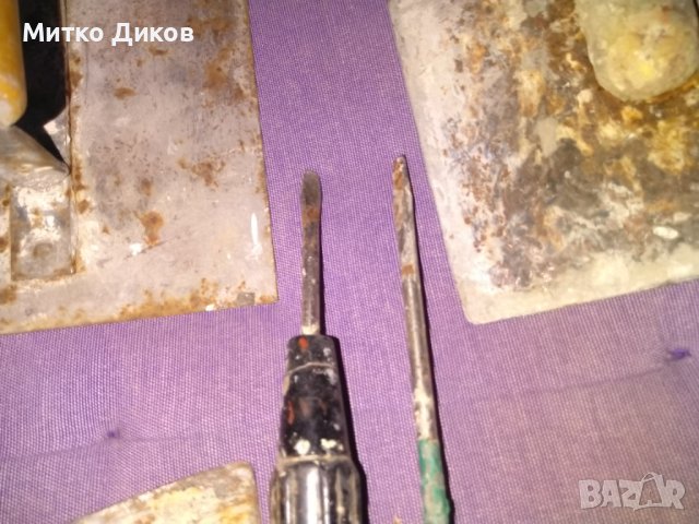 Две малашки -шпакла- две отвертки -четка -ножица всичко за 10лева, снимка 5 - Други - 39712423