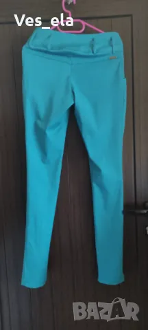 стилен зелен панталон Lilia с прехлупване отпред, снимка 3 - Панталони - 49147496