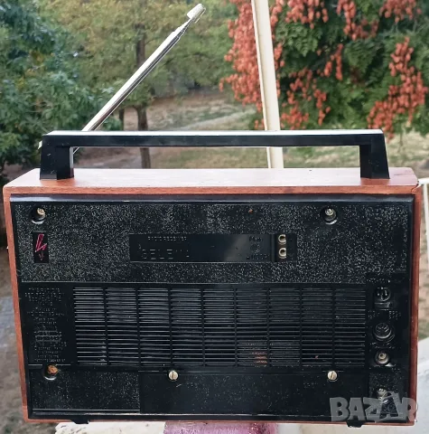 118📻✨ Върни си спомените с реставрираното SELENA 211 – 60€, снимка 3 - Антикварни и старинни предмети - 56198475