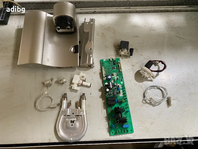 Части за Delonghi Magnifica ESAM 3500 - Платка, Бойлер, Сензор, Соленоид, Кликсони, Врата и Чучур