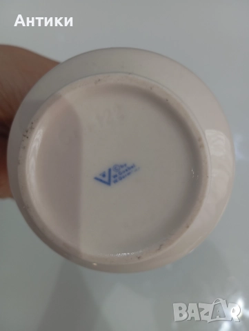 Стар порцеланов оливерник Goebel , снимка 9 - Чинии - 52661606