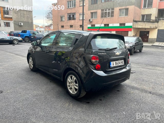 Chevrolet Aveo 2011г., снимка 2 - Автомобили и джипове - 44473878