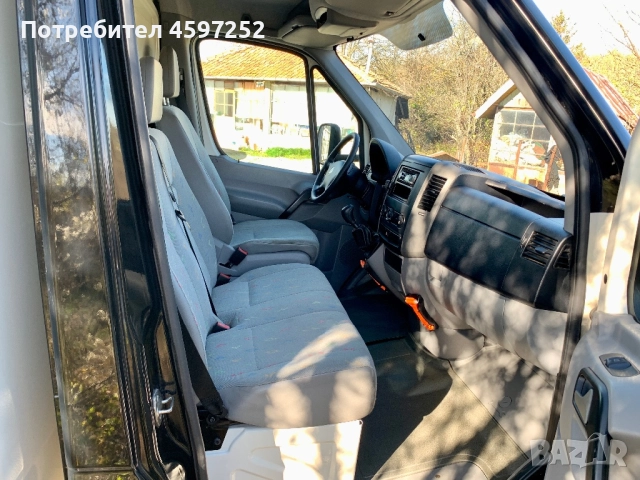 VW Crafter 4.30м.* Климатик* Темпомат* Двойна гума, снимка 14 - Камиони - 52440612