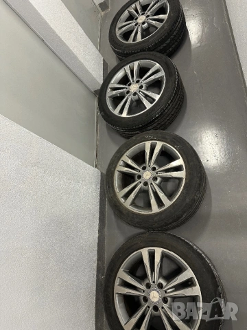 Гуми с джанти 245/45R17 за Mercedes-Benz